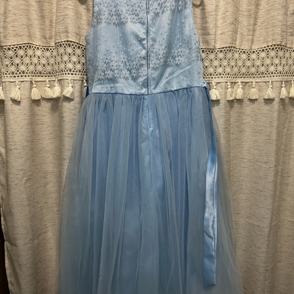 Elegant Blue Sleeveless Dress